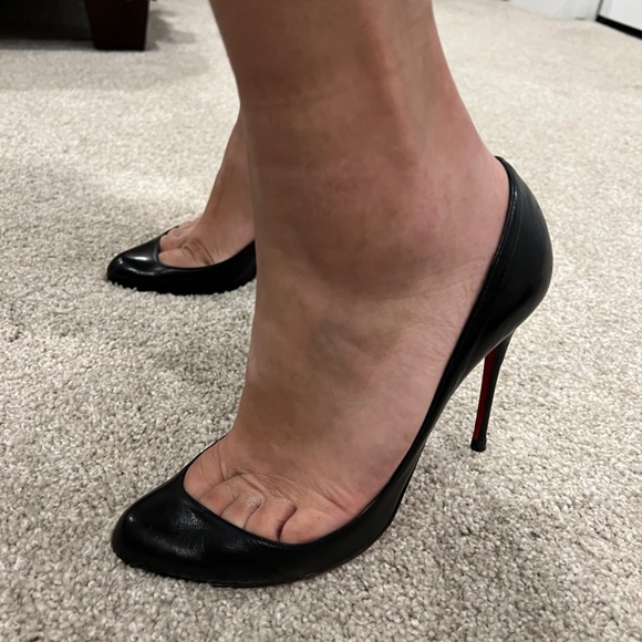 Limited Edition Christian Louboutin Black Asymetric Round Toe 100mm, size 39 main image 7